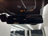 リバース連動型のバックカメラは、精度が良く、バックや縦列駐車もストレスなく止められます。カメラの性能も日々進化しており画質には私たちも驚かされます。ぜひ実車でのご確認をお願い致します!