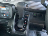 インパネシフトのオートマチック車です。