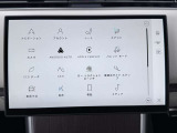 互換性のあるスマートフォンをPiviに接続して、タッチスクリーンから安全に利用することができます。ワイヤレス接続でApple CarPlay / Android Autoがご利用いただけます。