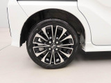最新の機能が標準で装備された安全・安心の車に乗りたい。などお客様のカーライフプランに合った様々なご要望にお応えできます。