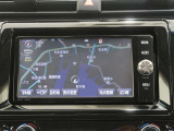 純正ナビを装備。タッチパネル式で使いやすく、お出かけもラクラクです。