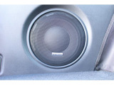 ハーマンカードンサウンドシステムの付いたお車となります!良い音を聞きながらのドライブは楽しいです!!