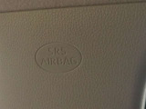 安全運転が基本ですが、万一側面衝突時にカーテンの様にエアバックが開きます。(開くには条件があります。)