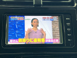 テレビ番組を画面で視聴できる装備です。お出かけ先での休憩中など、停車時に映像を楽しめるので、待ち時間も快適に過ごしたい方におすすめです。