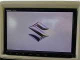 視認性の良い大画面ナビを搭載!見やすい地図表示で、初めて訪れる場所へのドライブや旅行も迷わず安心して目的地までサポートします。