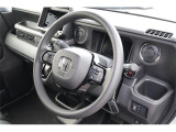 ハンドル周りもスッキリしていて運転しやすいです。