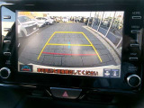 バックガイドモニターで、後方を確認しながら安心して駐車することができます。運転初心者も熟練者も必須の機能ですよ!