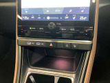 パーキングアシストが装備されているので車庫入れも楽々です