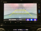 バックでの車庫入れも安心です! リアカメラが付いているバックモニター付のナビを装備しております。操作線もついており距離感も画面から確認できます。