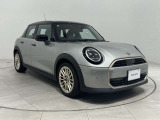 MINIならではの楽しさと、ガソリンエンジンならではの軽快で気持ちの良い走りをお楽しみいただけます。