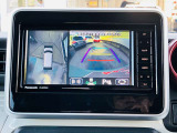 【バックモニター】車庫入れなど目視と合わせモニターで確認できて安心です。