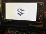 【純正ナビ】人気の純正ナビを装備。オーディオ機能も充実しており、Bluetooth接続すればお持ちのスマホやMP3プレイヤーの音楽を再生可能!毎日の運転がさらに楽しくなります!!