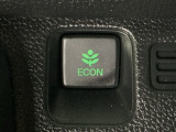 ★ECONスイッチ★ エコドライブを加速しよう!スイッチをONにすると、運転の仕方によるロスを抑え込み燃費をよくするようクルマが頑張ります(*^ー^*)燃費向上にチャレンジ♪