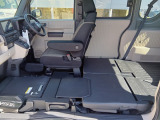 運転席以外は全てフラットにすることが可能です。