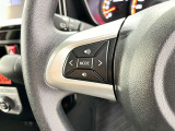 ステアリングスイッチ装備!運転しながら手元でオーディオの操作などができます。