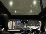 サンルーフが装備されている場合の車両は、開放感がありドライブを楽しくさせてくれます。