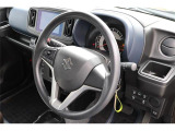 ハンドル周りもスッキリしていて運転しやすいです。
