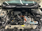 エンジンルームもクリーニング済みできれいですよ。日産の整備士がしっかりと丁寧に点検していますので安心してお乗りいただけます