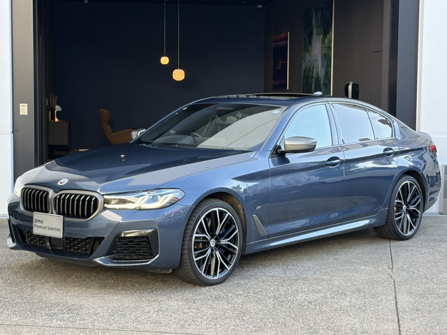 5シリーズセダン M550i xドライブ 4WD 