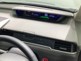 ドライブのサポート、車内の収納スペースも充実してます♪