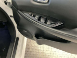 運転席パワーウィンドウスイッチです。