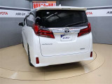 バックカメラが付いているので後方確認が非常にしやすいです。今や運転初心者も熟練者も必須装備!ついていて損はないですね♪