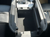 各種装備ございますので是非一度ご来店いただいて現車のご確認お願いいたします。