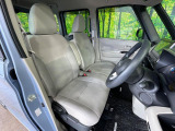 運転席シート廻りは使用感も少なく、良好な状態となっています。丁寧に使われていたことがよくわかりますね。