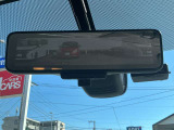 広いミラーで後方をしっかりと確認して頂けます!
