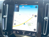 ●純正ナビ:一体感のあるナビは、高級感ある車内を演出してくれます。Bluetooth再生などオーディオ機能も充実しておりますので、運転もより楽しめます♪