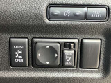 ボタン一つで運転席から左スライドドアの開閉ができます★