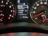 視認性に優れたメーターを採用しており、走行中でも車速や情報が分かりやすく表示されます。運転時の視線移動をむりのない範囲に抑え、快適で安心感のあるドライブをサポートします。