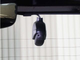 ◆リアにもドライブレコーダーを装備しております◆映像・音声などを記録する自動車用の装置です。もしもの事故の際の記録はもちろん、旅行の際の思い出としてドライブの映像を楽しむことができます。