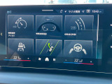ドライバー中心に設計されたBMWのコクピットはナビゲーションシステムもドライバーーが見やすい角度に調整されております。