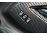 運転席のシートポジションメモリー機能は、登録済みの運転者と交代しても、シートポジションの変更の手間がかかりません。