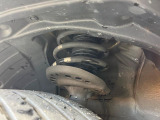 お車を安心してお乗りいただく為には、足回りの定期点検が欠かせません。サービスサポート(有償保証)では無料点検もご提供しており、安心のカーライフをお過ごしいただけるサポート体制が整っています。