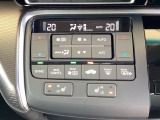運転席・助手席、それぞれで温度調節が可能なオートエアコンです。シートヒーター付きなので、寒い日も快適です。