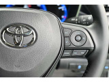 レーダークルーズコントロール(全車速追従機能付)付きです。車速に応じて追従支援してくれるので、ロングドライブも快適です。詳細は販売店スタッフまでおたずねください。