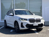 BMW Card (Visa)とBMW Diners Cardの2種類をご用意しております。充実のポイントプログラムや多様なサービスの他にカード契約期間中はBMWエマージェンシー・サービスが24時間365日ご利用いただけます。