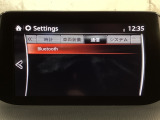 Bluetoothに接続することで、スマートフォンに入っている音楽アプリを車内で楽しめたり、通話が出来ます♪