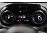 マルチインフォメーションディスプレイ付きのメーターです!エコ運転へ導く多彩な情報を表示してくれます。