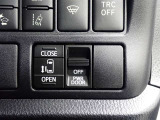片側電動スライドドアのスイッチ付です。車内からもスイッチひとつで楽にドアの開閉が可能です。電動なので開閉時に力を使う必要がなく、半ドアになることもありません!