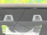【スズキ セーフティサポート】走行中に前方の車両等を認識し、衝突しそうな時は警報とブレーキで衝突回避と被害軽減をアシスト。より安全にドライブをお楽しみいただけます。