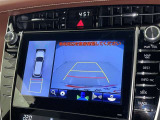 後方の見える安心をお届けするバックガイドモニター付:バックするときのアシストラインもあって楽々バック!車庫入れや縦列駐車をサポートし、苦手な駐車も安心です!今やもう手放せない装備ですネ♪