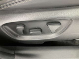 納車前にご案内しますボディーコーティングを施工する事をお勧めします。理由1納車時ピカピカ、2洗車も楽々だし雨で多少の汚れも無くなります、3運転してて気持ちがよいetc.