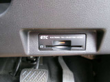 ETC車載器が付いています。ここも、あそこも、、最近はスマートインターチェンジも増えてきましたよね!最初から付いているので、お買い得^^