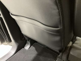 シートバックポケットもあります。