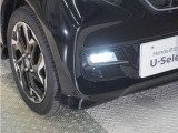 ◆フォグライト◆ 霧などの悪天候時、自車の位置を示すとともに前方や路肩が見えずらい時、近い位置をワイドに照らしてくれます