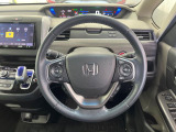 【ステアリングスイッチ】運転中、前方から目線をそらすことなく、オーディオ等の操作が可能な便利機能!安心&快適なドライブを演出してくれます♪