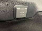 ラゲッジルーム横には、AC100V1500W電源があります。クーラーボックスなどの電源に便利です。